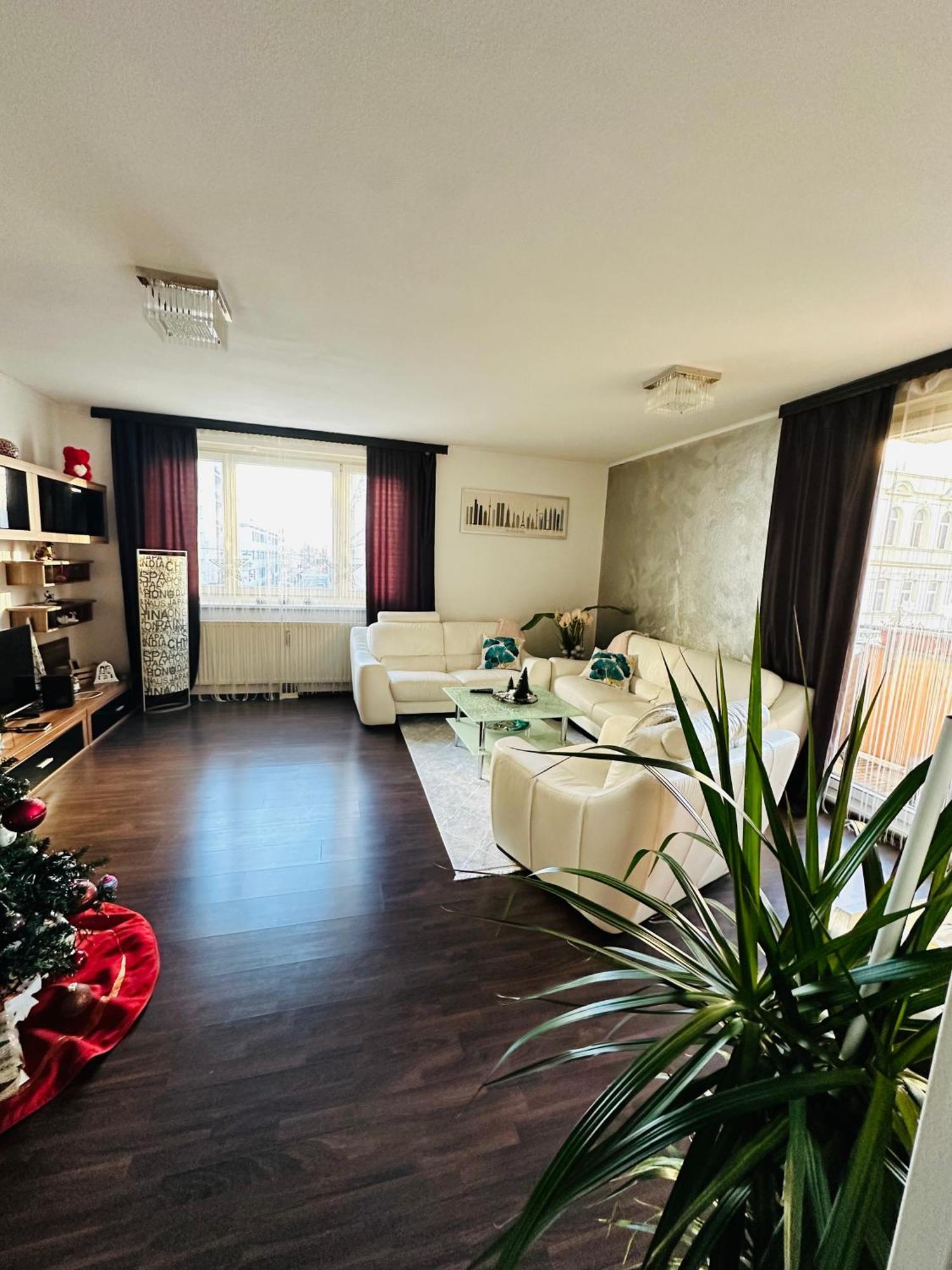 Family - Room Wina Bagian luar foto